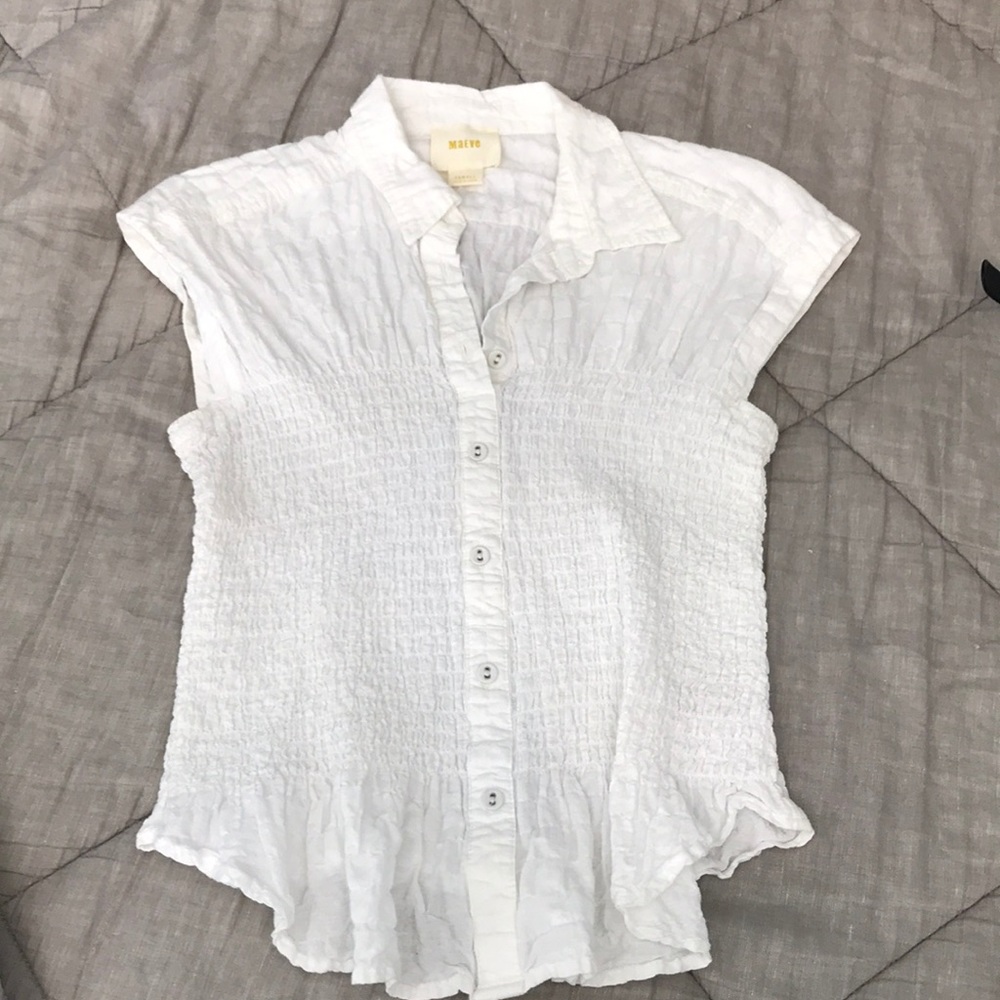 Maeve women’s sleeveless cream button down